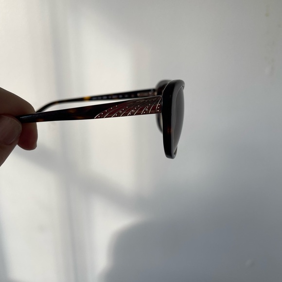 Vintage Saks on fifth Avenue sunglasses - Picture 9 of 9